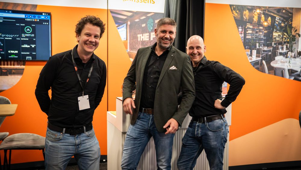 adviseurs van janssens kassasystemen op de horecabeurs in maastricht